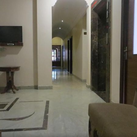 Hotel Sandhu Palace Jodhpur  Buitenkant foto