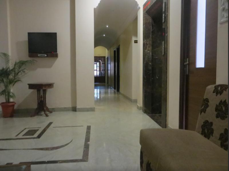 Hotel Sandhu Palace Jodhpur  Buitenkant foto